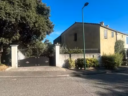 maison familiale de 140 m² avec piscine – mondragon