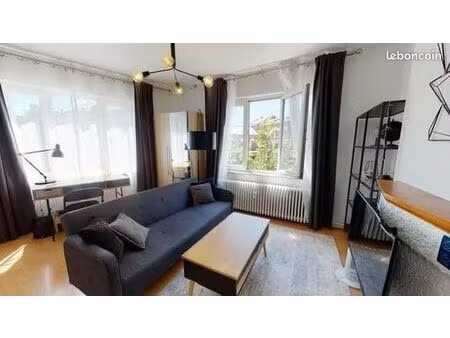 idéal pour un étudiant superbe studio refait à neuf