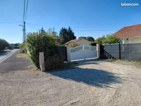 maison sur terrain clos