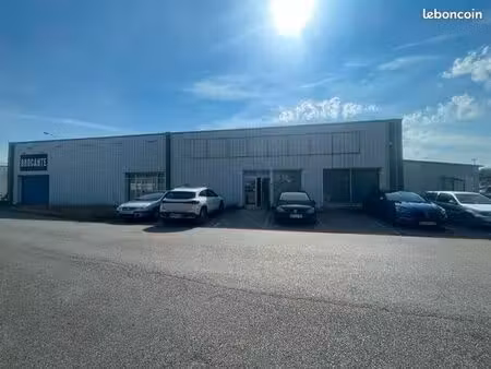 coignieres rn 10 local commercial ou activite 480 m2