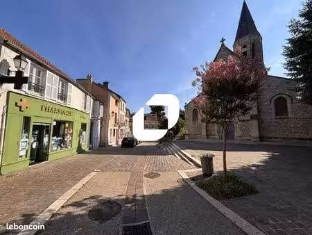 local commercial 125 m²