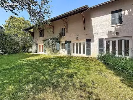 maison 6 pièces 190 m²