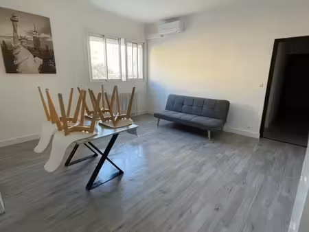 vends appartement t2 56m2