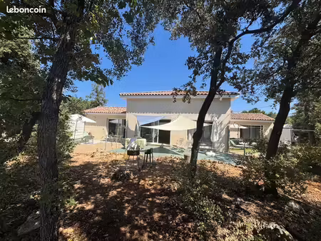 maison contemporaine clé en main en provence avec deux chambres d’hôtes indépendantes