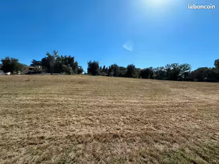 terrain 521 m² roquebrune sur argens