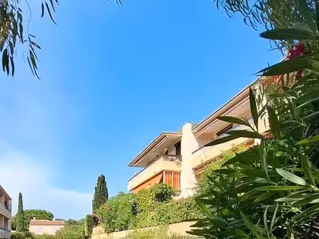 a vendre appartement t3 de 61 m² à six-four-les-plages 83140