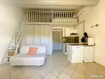 studio meublé 23m² + mezzanine 10m² mérindol