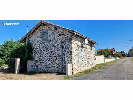charmante grange en pierre indépendante-rochechouart
