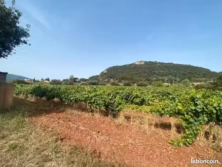 terrain 450 m² gonfaron