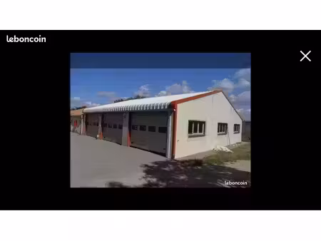 garage / hangar / bâtiment