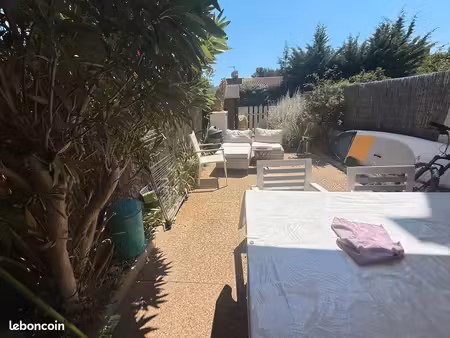 plage à pied  studio avec loggia aménagée +jardin+parking privé