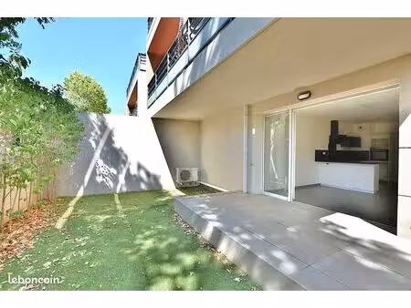 t2 rez de jardin toulon est