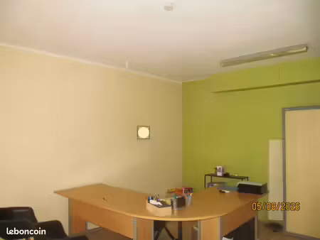 local commercial ou bureau