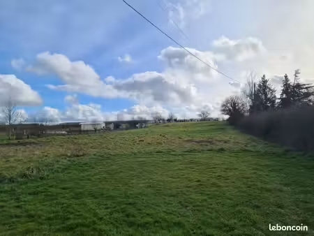 terrain 1 547 m² lusigny