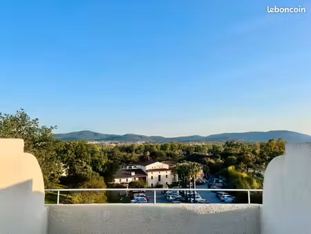 grimaud appartement en duplex à 500 m de la plage