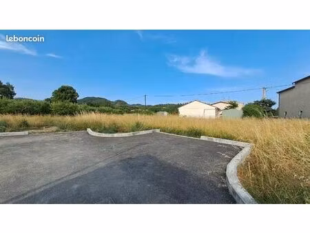 terrain 402 m² laragne monteglin