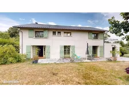propriété 7 pièces 224 m²