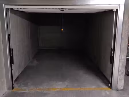 grand box rare centre massy