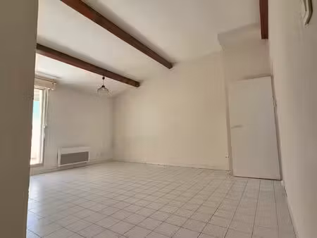 apparemment t2 - résidence les hauts du port