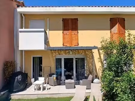 maison mitoyenne récente de 78 m² – 3 chambres  jardin  terrasse  garage  buanderie et par