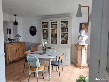 appartement rénové plein de charme 88 m2 avec balcon