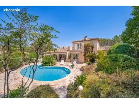 villa 6 pièces 172 m²