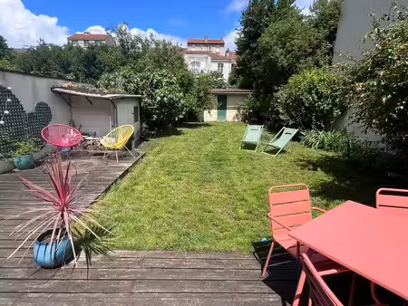 maison familiale de 100 m² habitables avec 300 m² de jardin – calme absolu et transports à