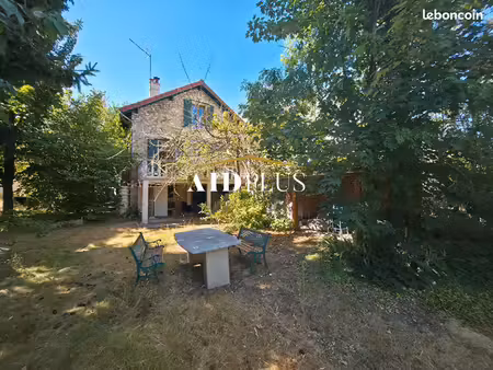 maison 5 pièces 81 m²