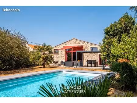 propriété 6 pièces 248 m²