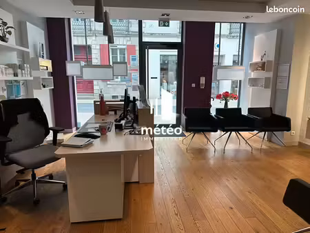 local commercial 49 m² lucon