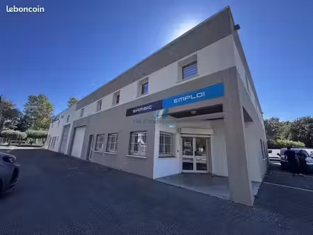 local 84 m² six-fours-les-plages