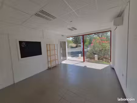 a louer - bureau de 34 m²