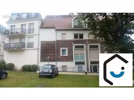 studio 1 pièce 18 m²