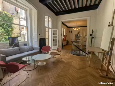 bureaux 120 m²