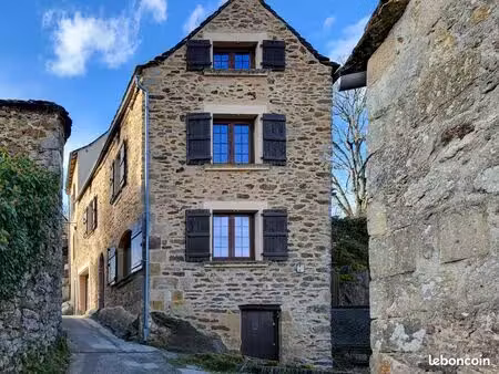 propriété 8 pièces 148 m²