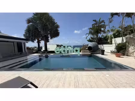 villa 5 pièces 200 m²