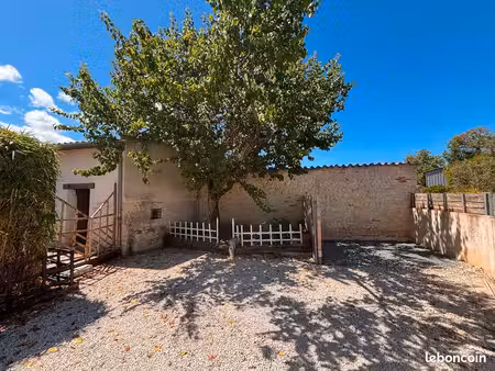 maison t3 avec terrasse et parking privé