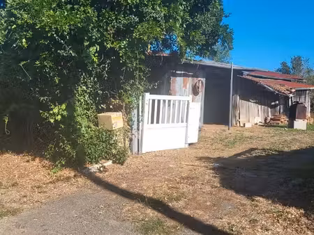 maison à rénover entièrement à montemboeuf