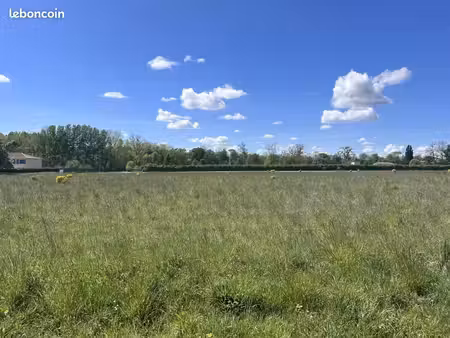terrain 820 m² gimeux
