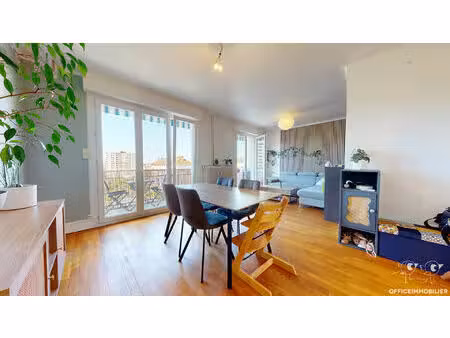 besançon - les vaites - appartement 3 chambres  balcon  ascenseur