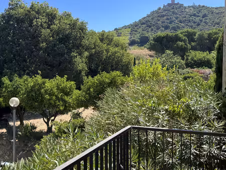 appartement 2 pieces a vendre a collioure  avec parking priv