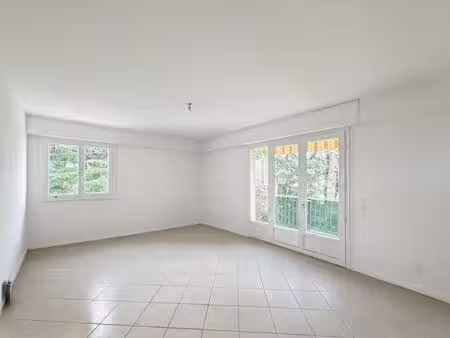 frejus f3 63 m² parking cave