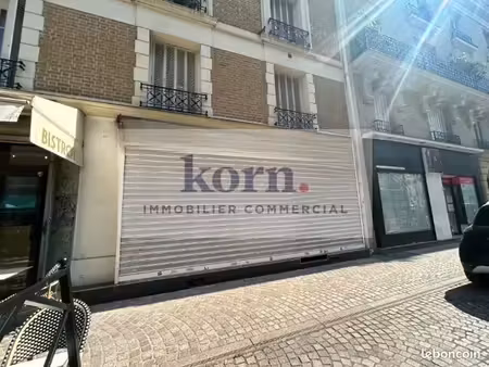 commerce 62 m²