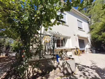 maison familiale avec deux logements vue dégagée terrain