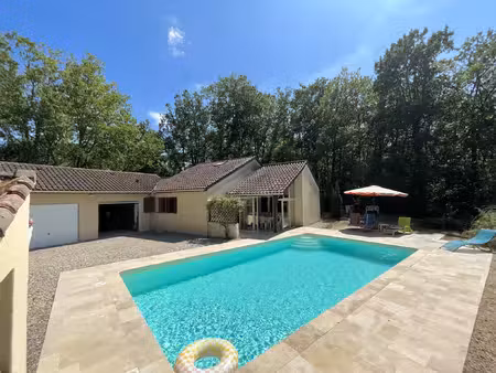 maison de plain pied avec piscine