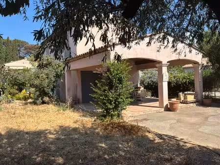 maison de 100 m² avec jardin et belle terrasse couverte – proche centre-ville