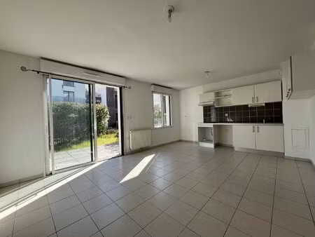 t4 de 80m2 avec parking