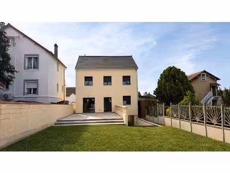maison le thillay 8 pièce(s) 155 m2