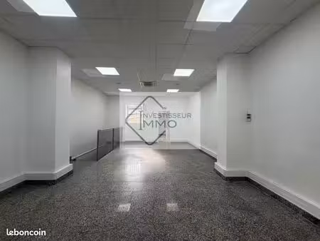 local commercial 113 m²