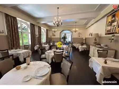 hotel restaurant
